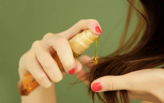 Quelle huile essentielle pour épaissir les cheveux ?
